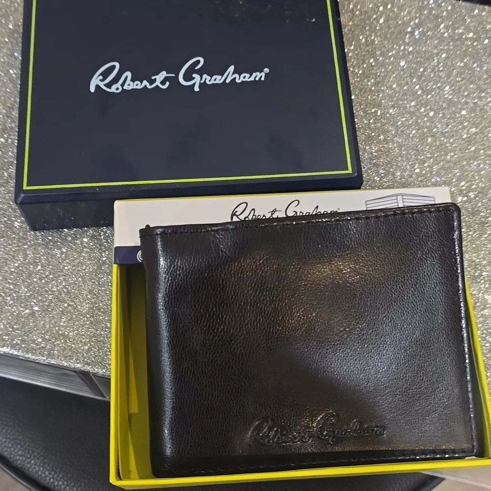 Robert Graham Natter Leather Bi-Fold Wallet- Black